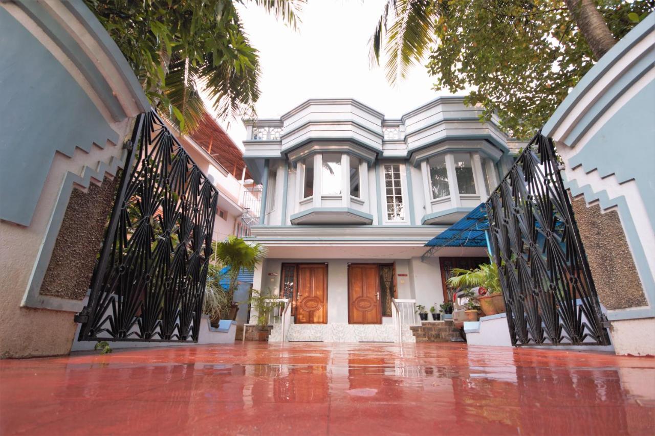 Sea View Apartments Kochi Exterior photo